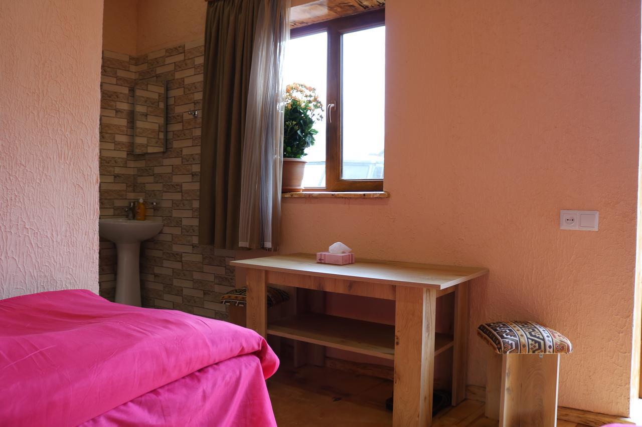 Saro B&B And Safari Tours Tat'ev Bagian luar foto