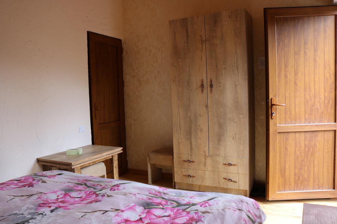 Saro B&B And Safari Tours Tat'ev Bagian luar foto